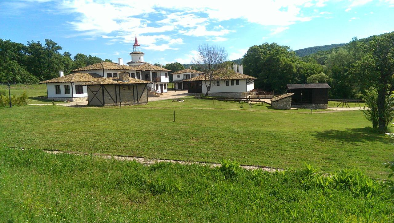 Ethnocomplex Krivini Hotel Exterior foto