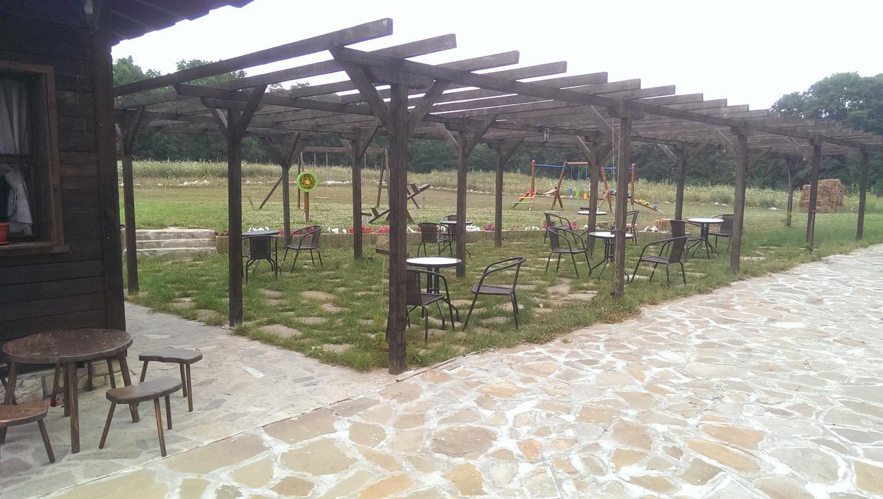 Ethnocomplex Krivini Hotel Exterior foto