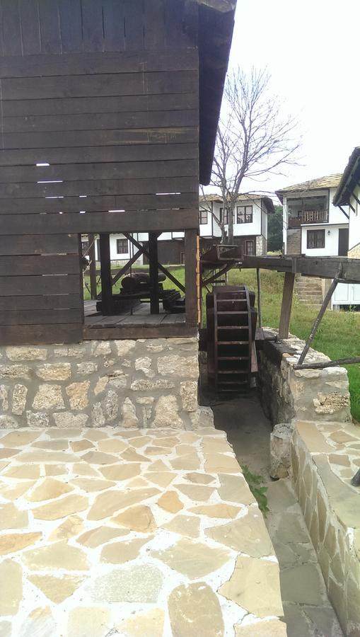 Ethnocomplex Krivini Hotel Exterior foto
