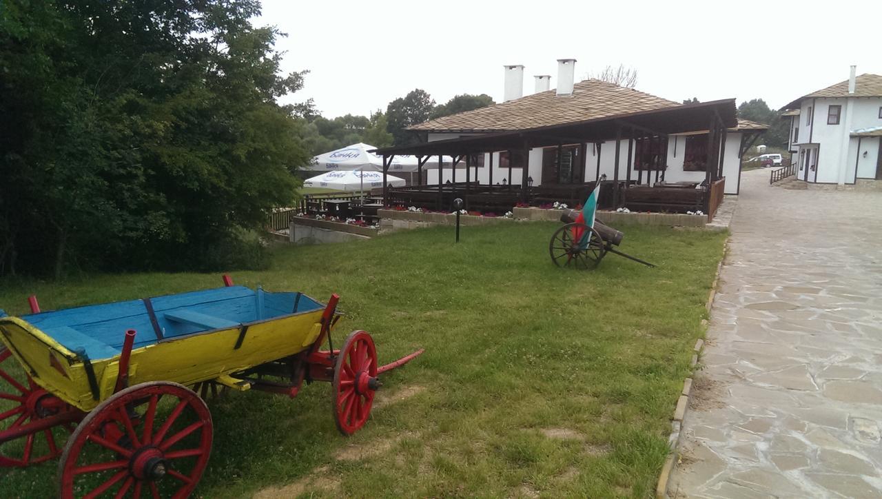 Ethnocomplex Krivini Hotel Exterior foto